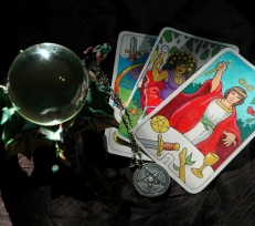 Online Tarot Readings and Live Psychic Chat
